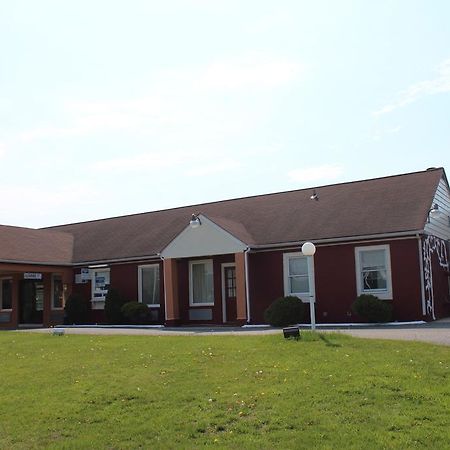 Oceanside Lodge Marmora Экстерьер фото